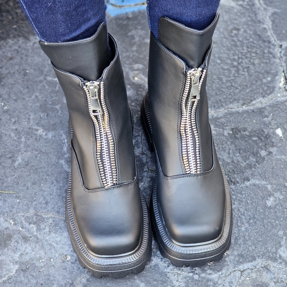 Womens Platform Combat Ankle Boots Black Color - Picture 2 of 6